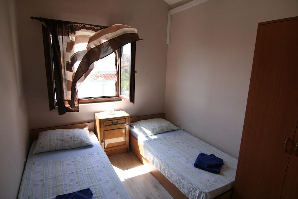 Apartments Marta Трогир Номер фото